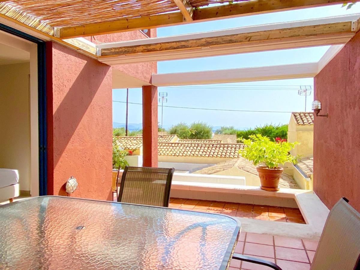 Barbati Beach Minivillas With Pool By Dadovillas Bagian luar foto